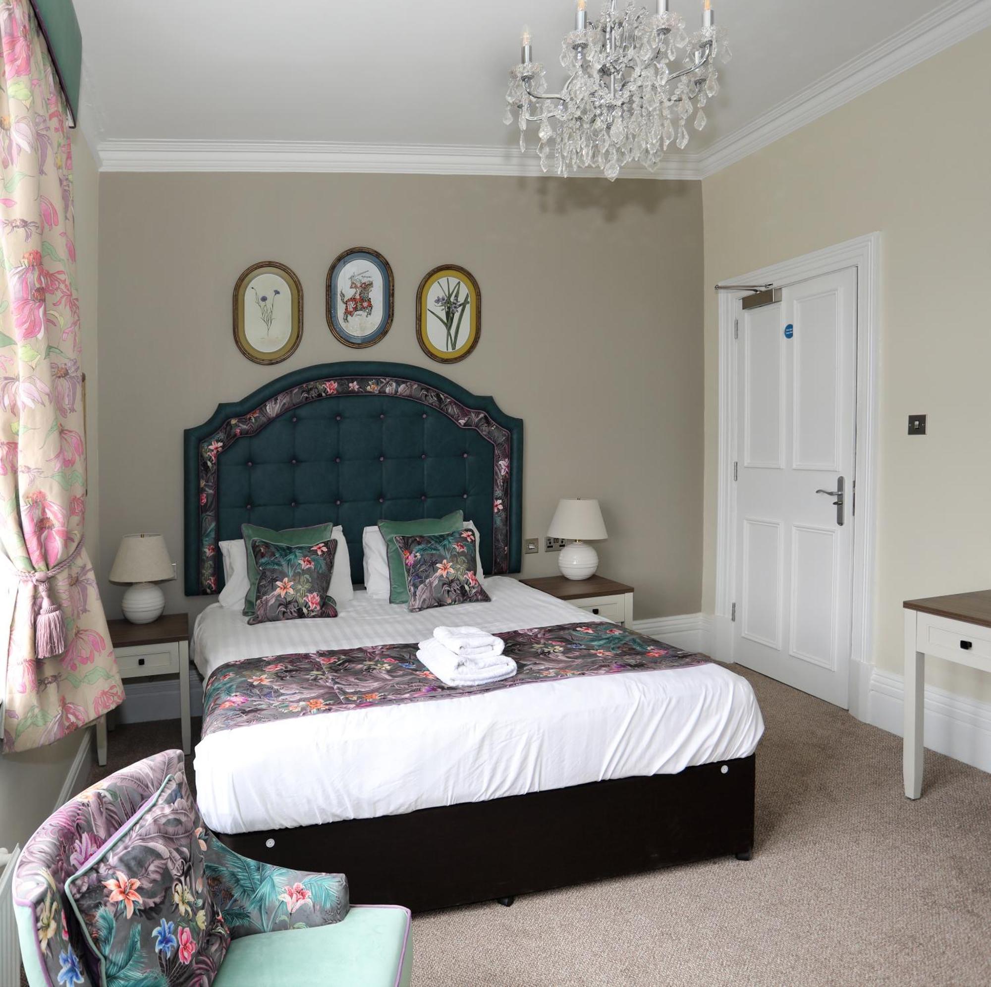 The Castle Of Brecon Hotel, Brecon, Powys Екстер'єр фото