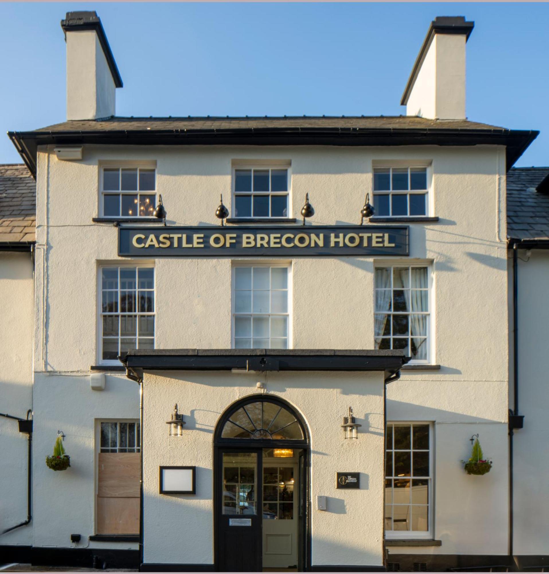The Castle Of Brecon Hotel, Brecon, Powys Екстер'єр фото