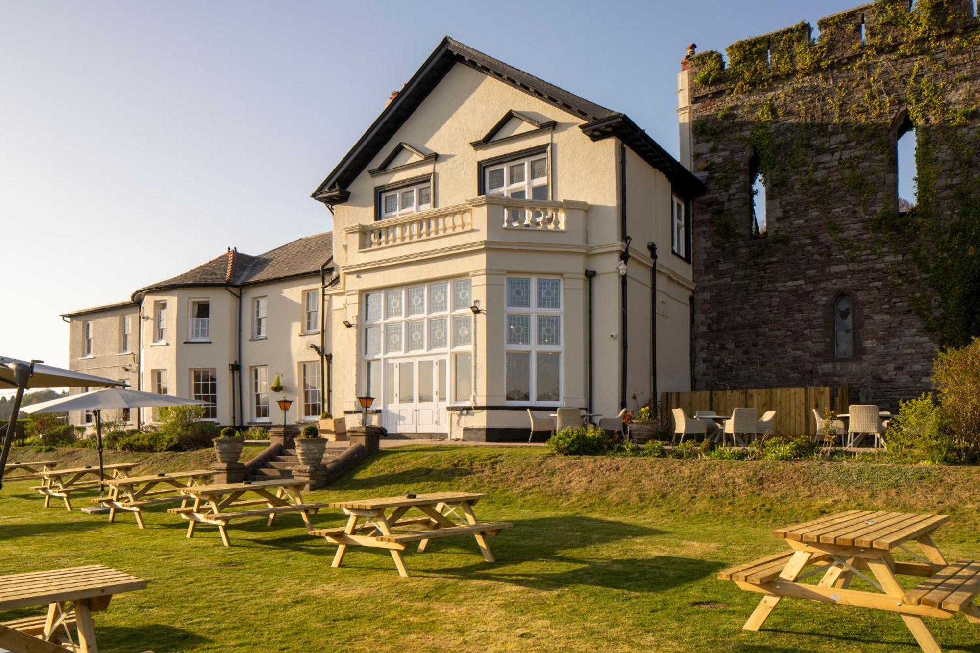 The Castle Of Brecon Hotel, Brecon, Powys Екстер'єр фото
